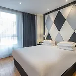 L'empire - Louvre Hotel