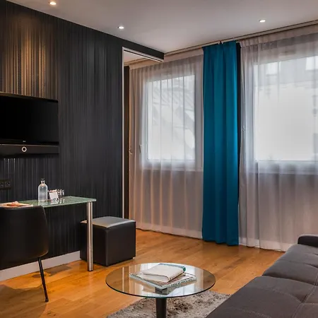 L'empire - Louvre 4* باريس