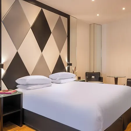 L'empire - Louvre Hotel 4*