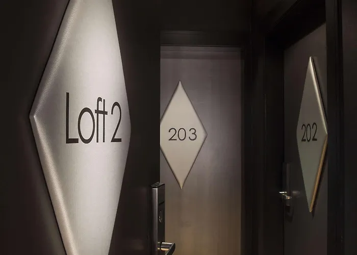 L'empire - Louvre 4* París