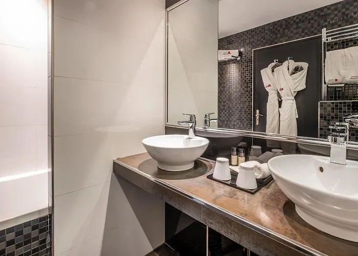 Hotel L'empire - Louvre París