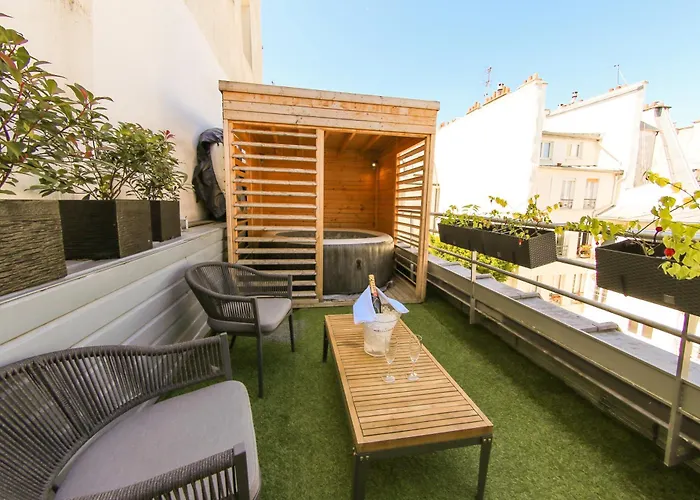 L'empire - Louvre 4* París