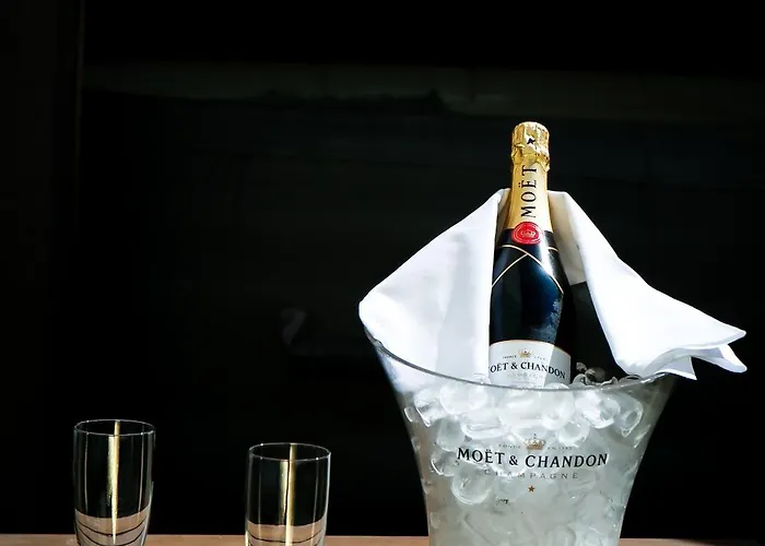 Hotel L'empire - Louvre 4*