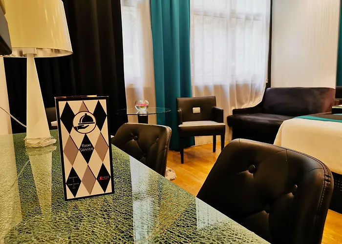 L'empire - Louvre Hotel 4*