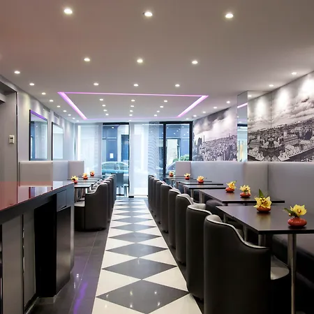 L'empire - Louvre Hotel