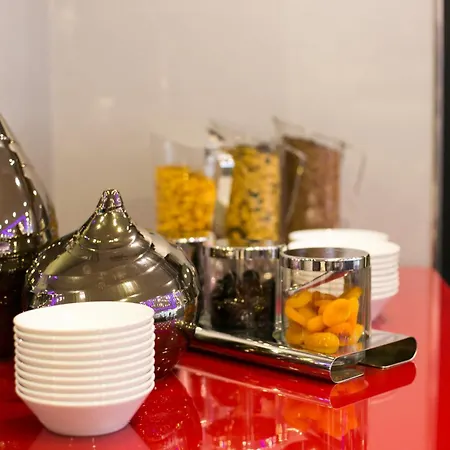 L'empire - Louvre Hotel 4*