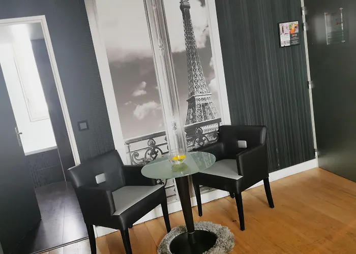 L'empire Hotel Paris