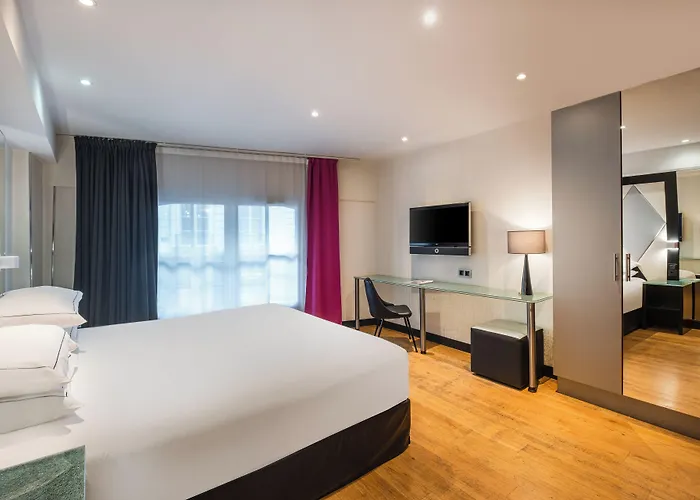 L'empire 4* Paris
