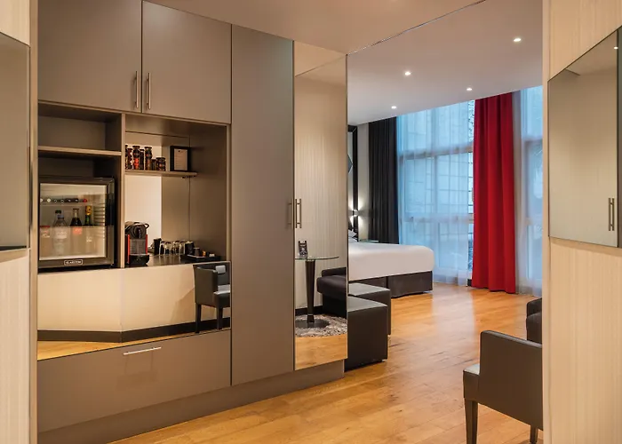 L'empire 4*