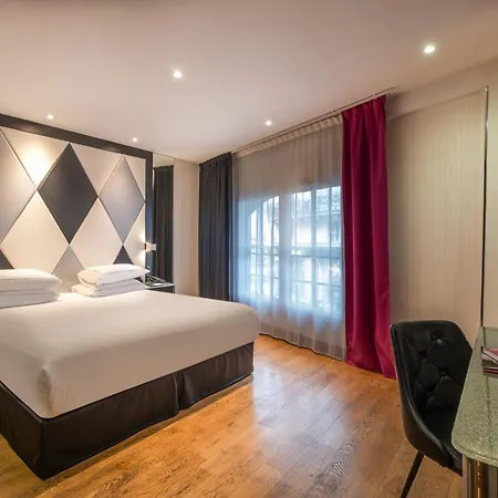 Hotel L'empire - Louvre Paříž