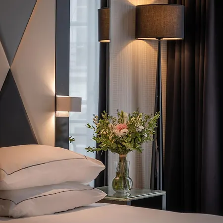 L'empire - Louvre Hotel 4*